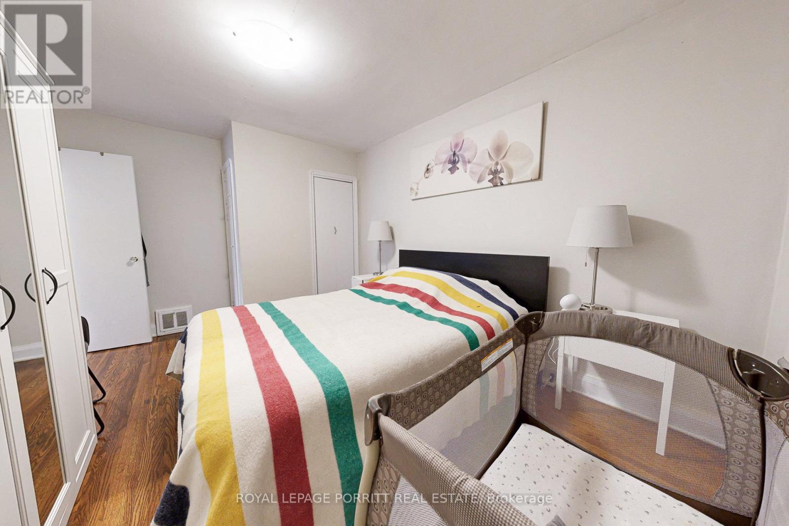 217 Alderbrae Avenue, Toronto, Ontario  M8W 4K4 - Photo 19 - W12550714