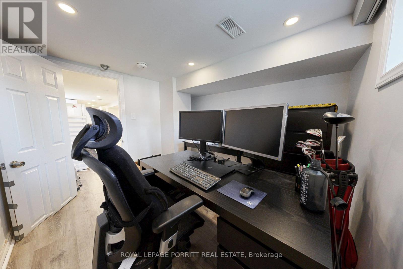 217 Alderbrae Avenue, Toronto, Ontario  M8W 4K4 - Photo 27 - W12550714