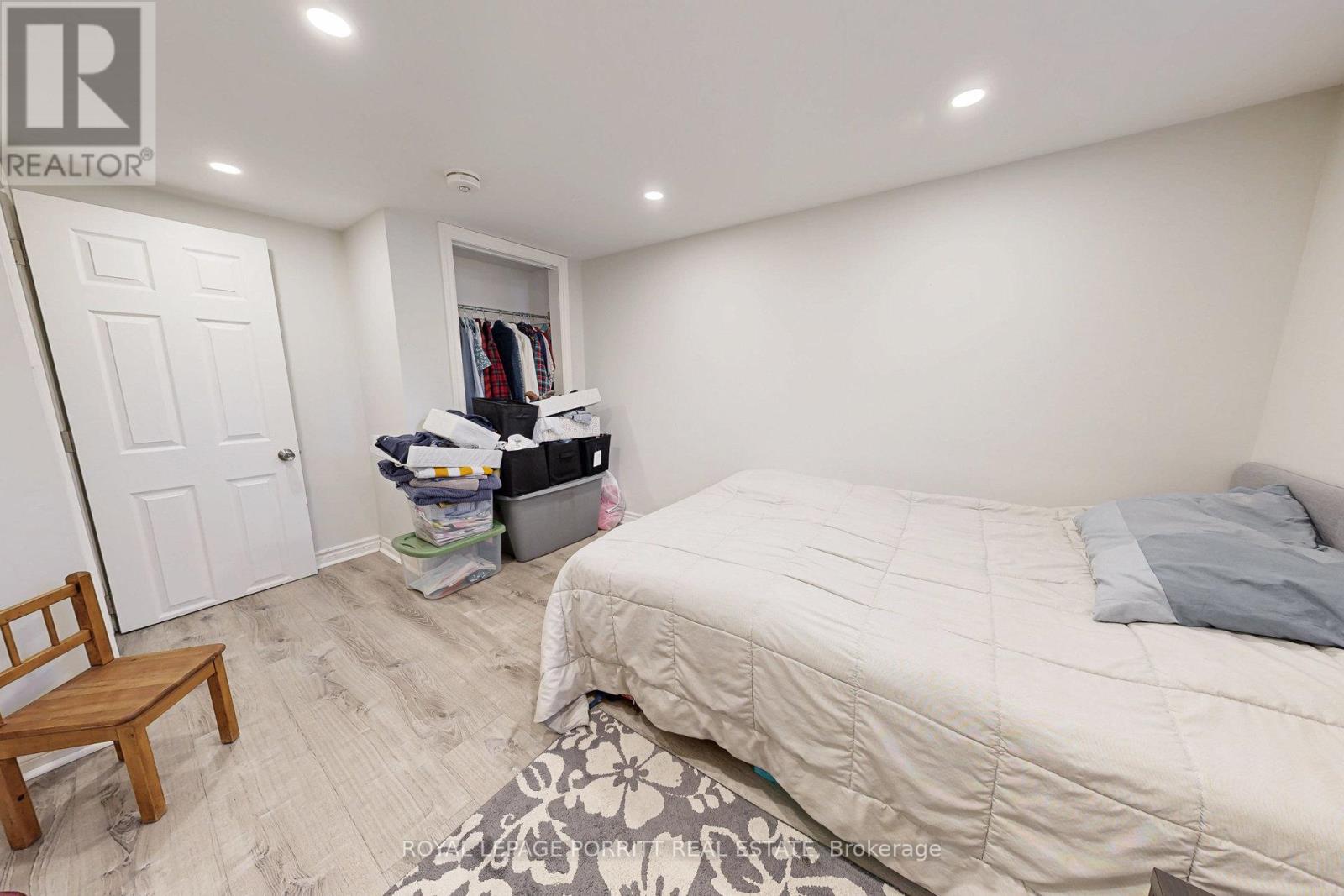 217 Alderbrae Avenue, Toronto, Ontario  M8W 4K4 - Photo 29 - W12550714