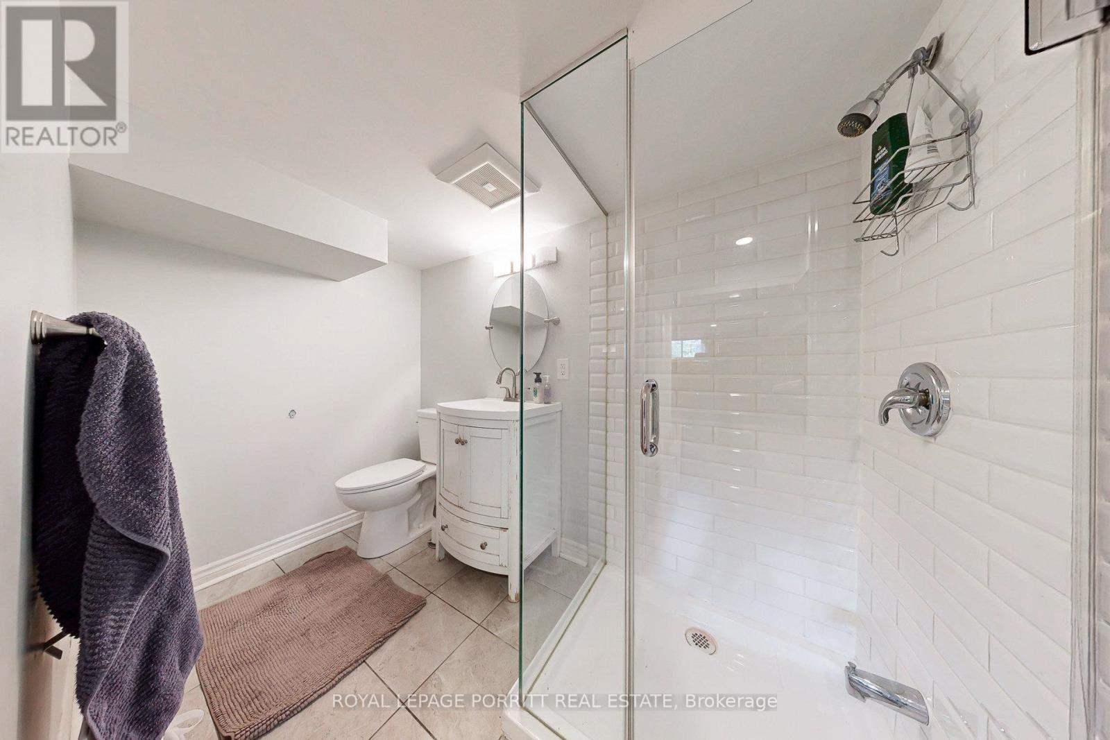 217 Alderbrae Avenue, Toronto, Ontario  M8W 4K4 - Photo 44 - W12550714