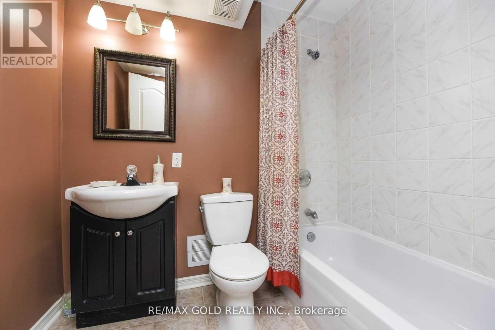 #24 - 5055 Heatherleighe Avenue E, Mississauga, Ontario  L5V 2R5 - Photo 14 - W12550730