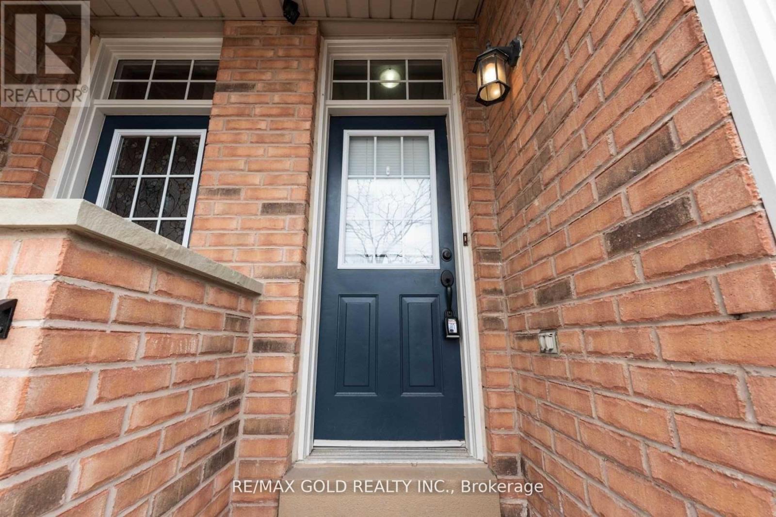 #24 - 5055 Heatherleighe Avenue E, Mississauga, Ontario  L5V 2R5 - Photo 2 - W12550730