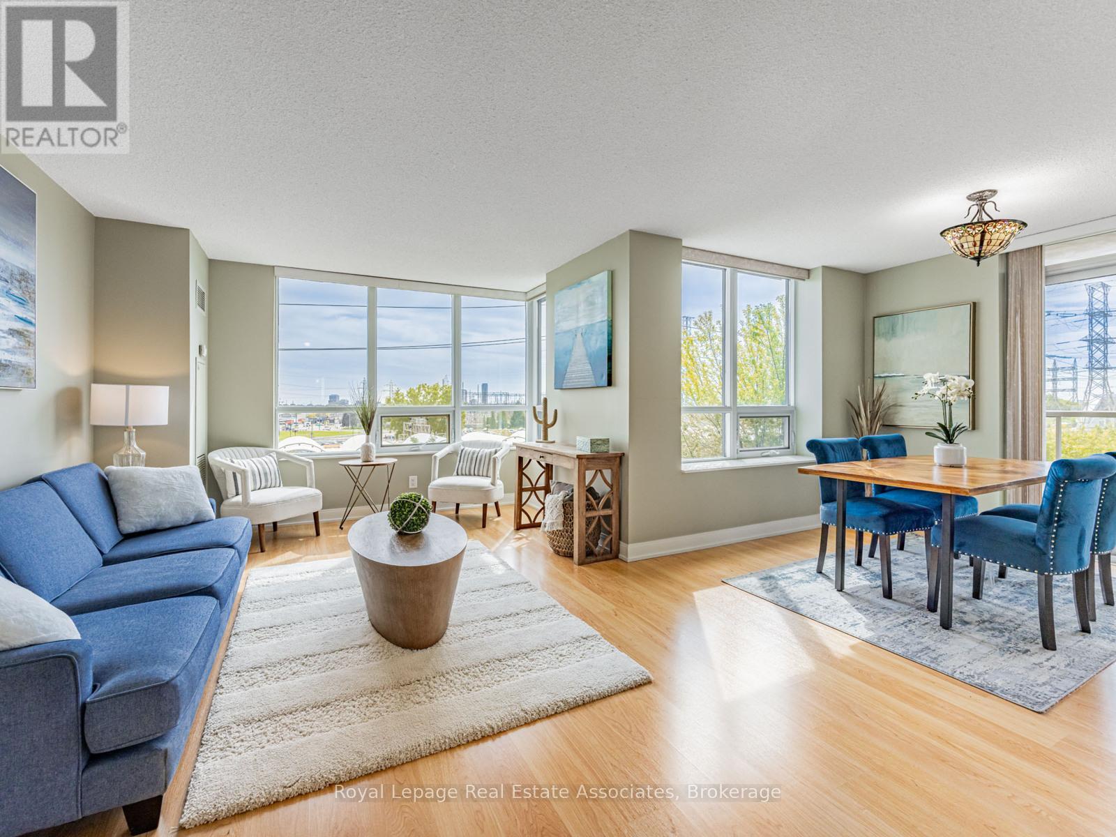 335 - 35 Viking Lane, Toronto, Ontario  M9B 0A2 - Photo 9 - W12550778