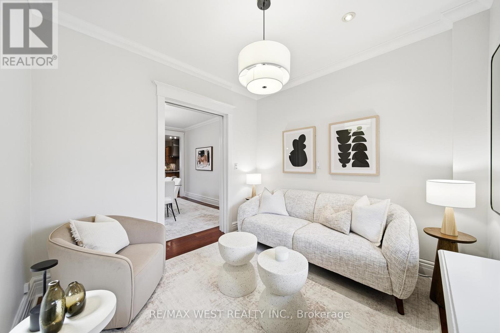 188 Fifth Street, Toronto, Ontario  M8V 2Z7 - Photo 5 - W12550810