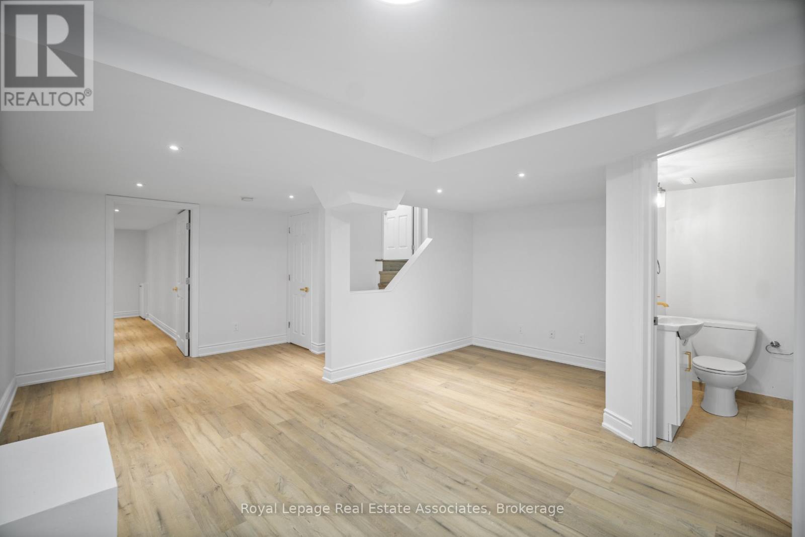 580 Courtney Valley Road, Mississauga, Ontario  L5V 0C2 - Photo 29 - W12550836