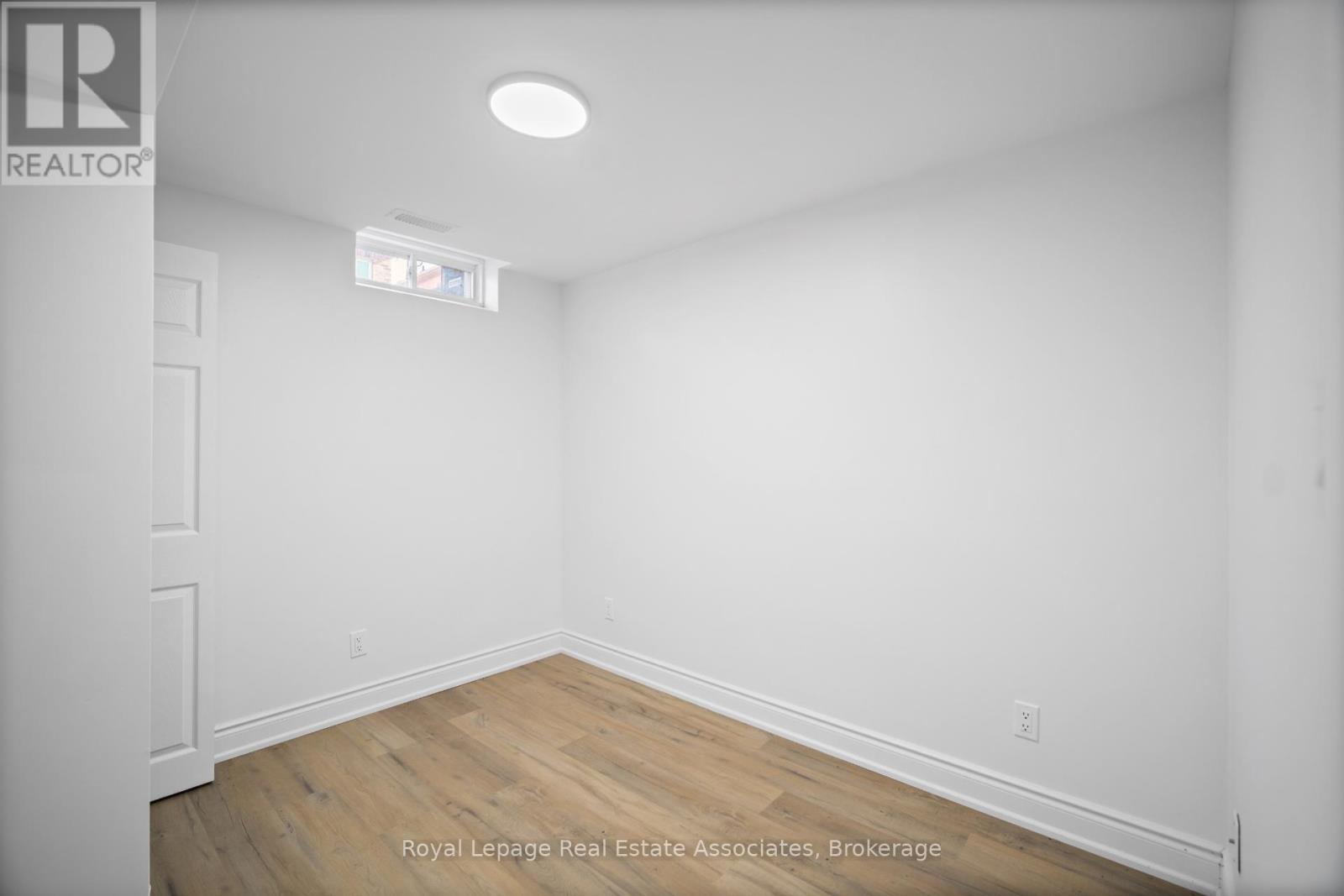 580 Courtney Valley Road, Mississauga, Ontario  L5V 0C2 - Photo 33 - W12550836