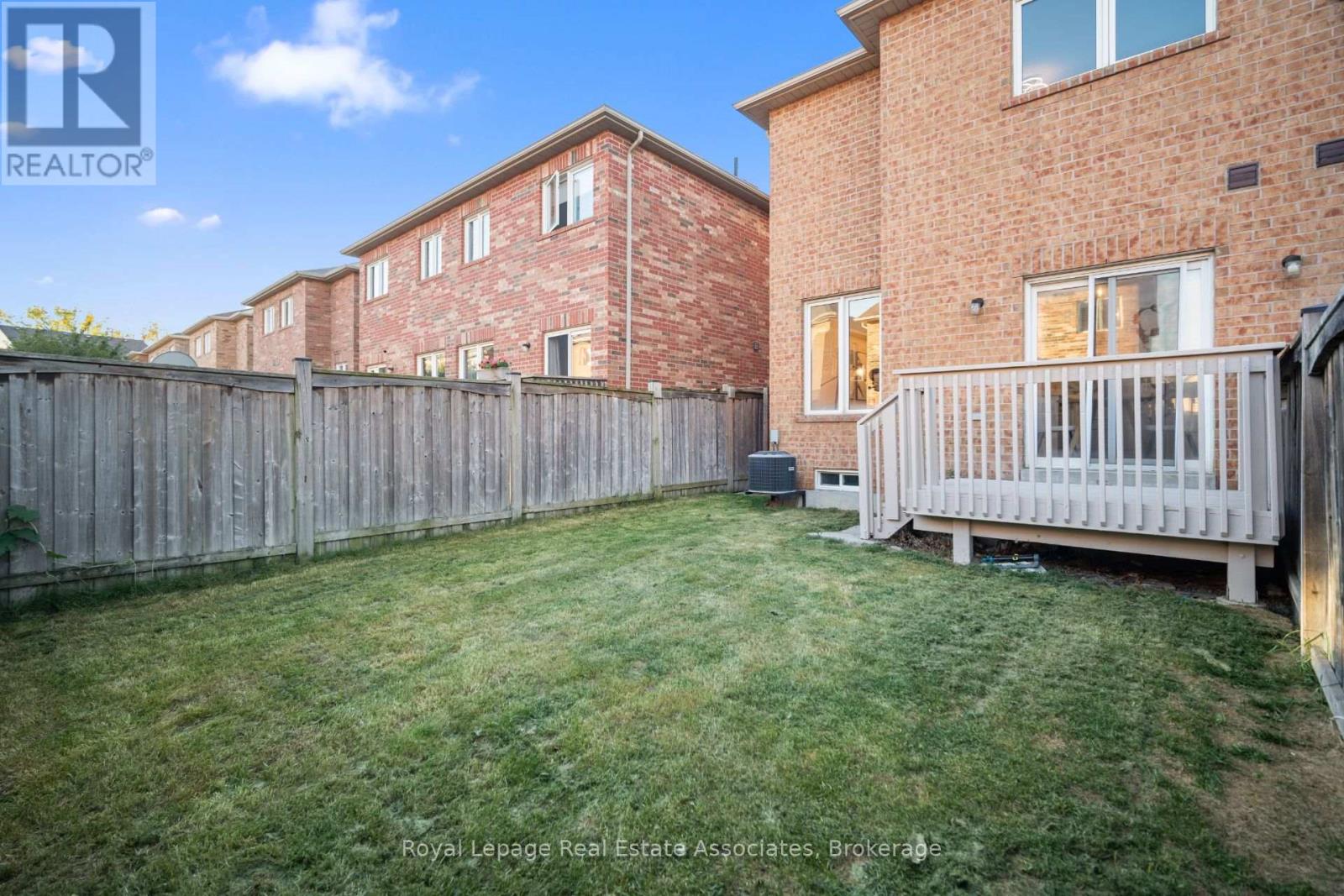 580 Courtney Valley Road, Mississauga, Ontario  L5V 0C2 - Photo 39 - W12550836