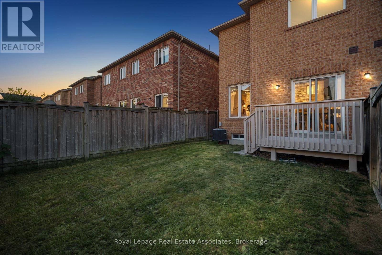 580 Courtney Valley Road, Mississauga, Ontario  L5V 0C2 - Photo 42 - W12550836
