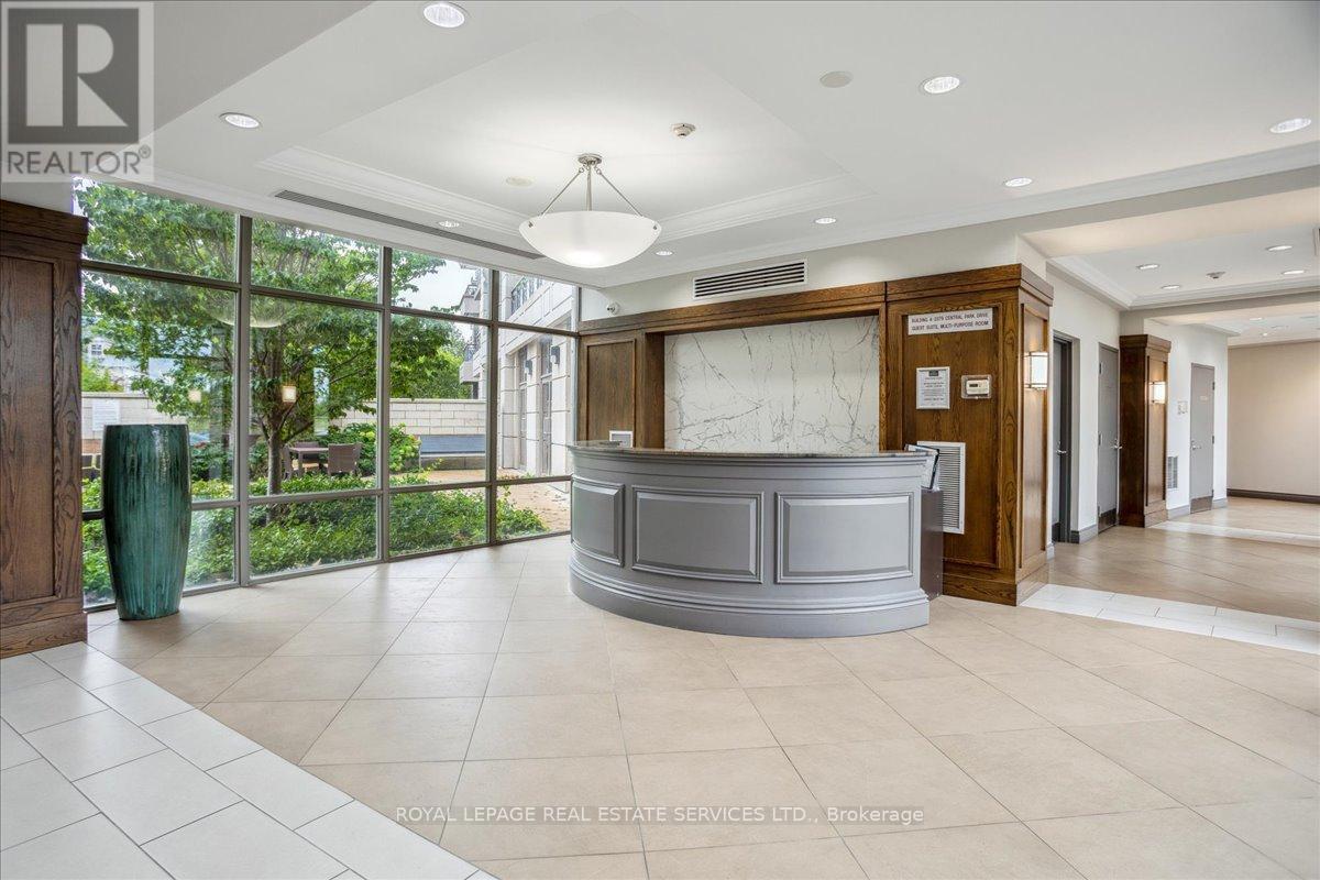 209 - 2379 Central Park Drive, Oakville, Ontario  L6H 0E3 - Photo 4 - W12550842