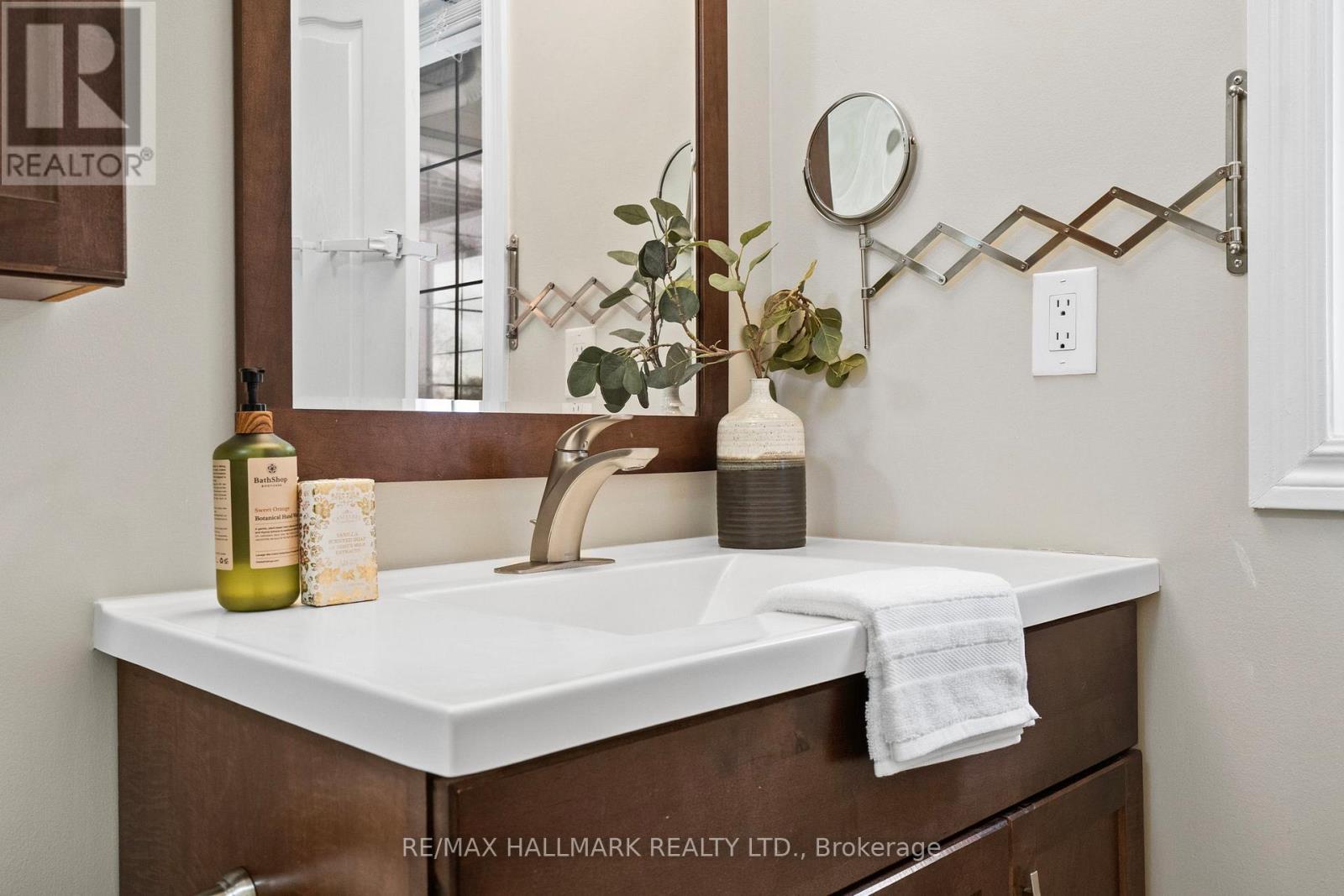 24 - 3038 Haines Road, Mississauga, Ontario  L4Y 0C8 - Photo 27 - W12550860