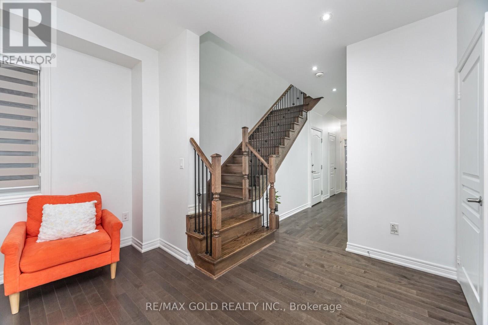 79 Lesabre Crescent, Brampton, Ontario  L6P 3Z9 - Photo 12 - W12550900