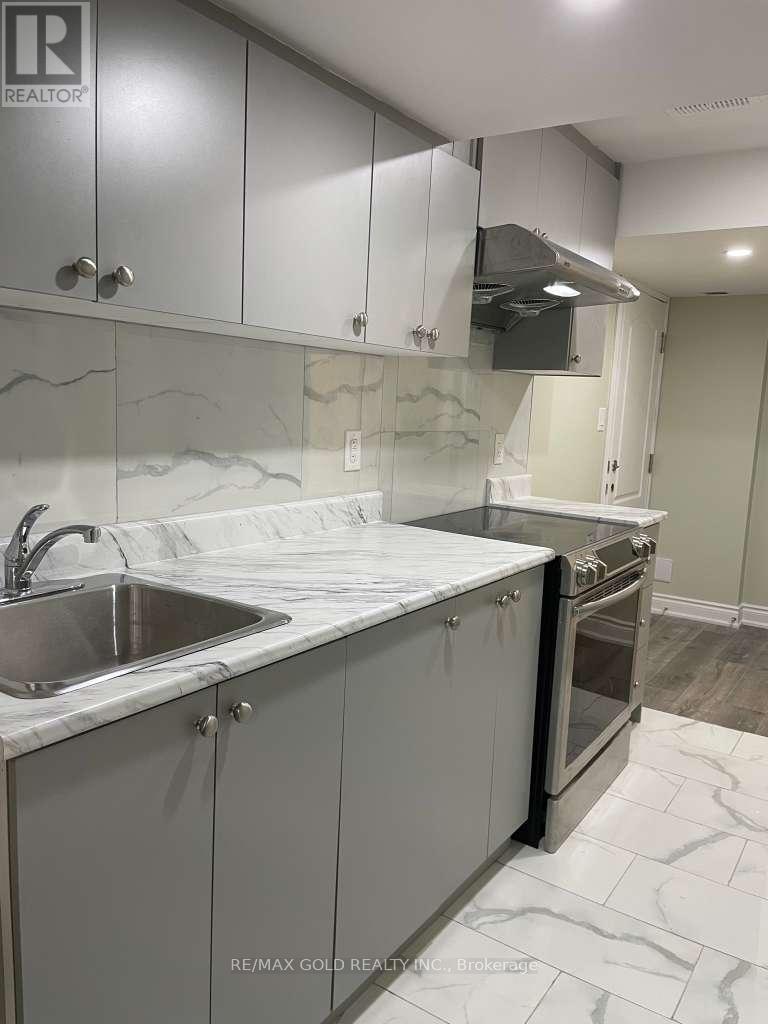 79 Lesabre Crescent, Brampton, Ontario  L6P 3Z9 - Photo 22 - W12550900