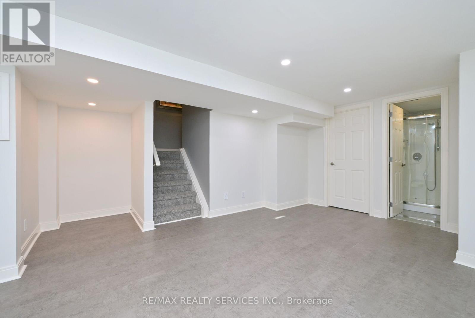 8 Oleander Crescent, Brampton, Ontario L6Z 2C2 - Photo 21 - W12550926