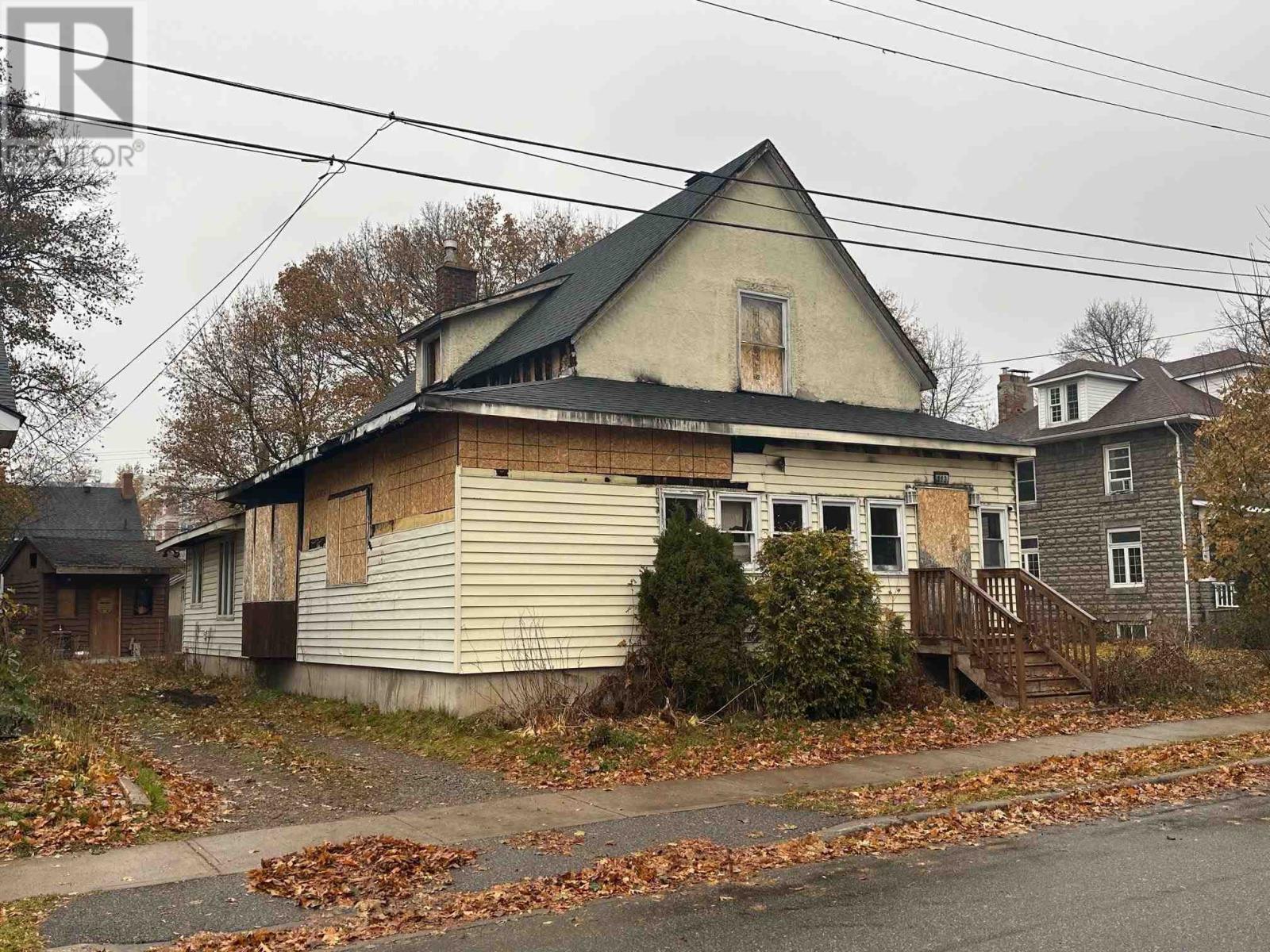 113 Woodward AVE, Sault Ste. Marie, Ontario