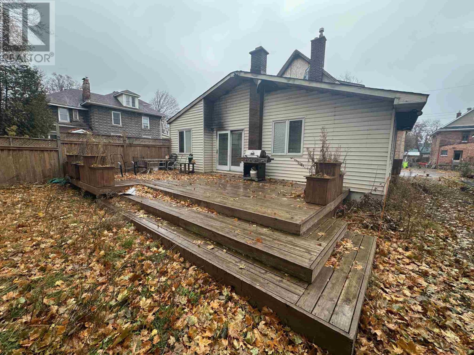 113 Woodward Ave, Sault Ste. Marie, Ontario  P6A 3T6 - Photo 3 - SM253279