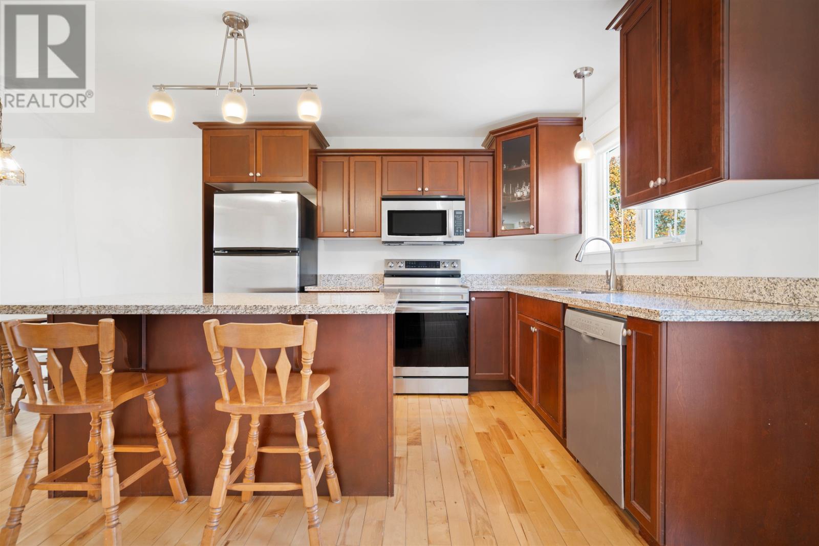 322b Queen Street, Charlottetown, Prince Edward Island  C1A 4C3 - Photo 4 - 202510288