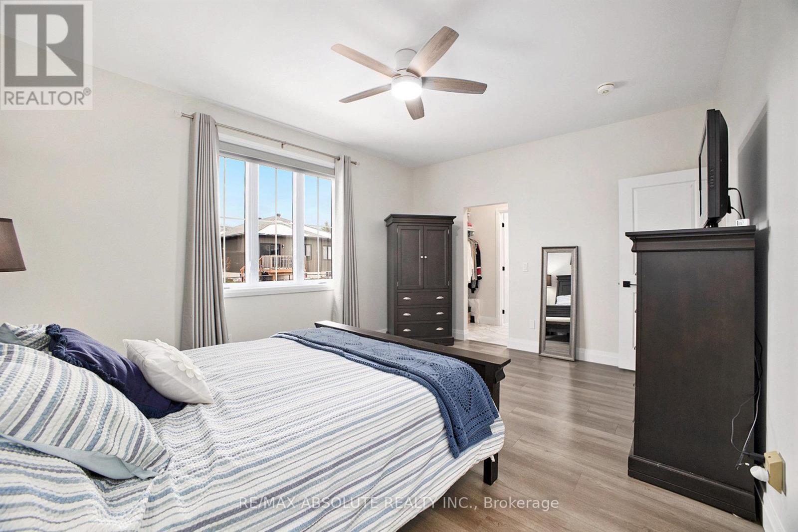 18 Morrison Drive, Whitewater Region, Ontario K0J 1K0 - Photo 20 - X12550986