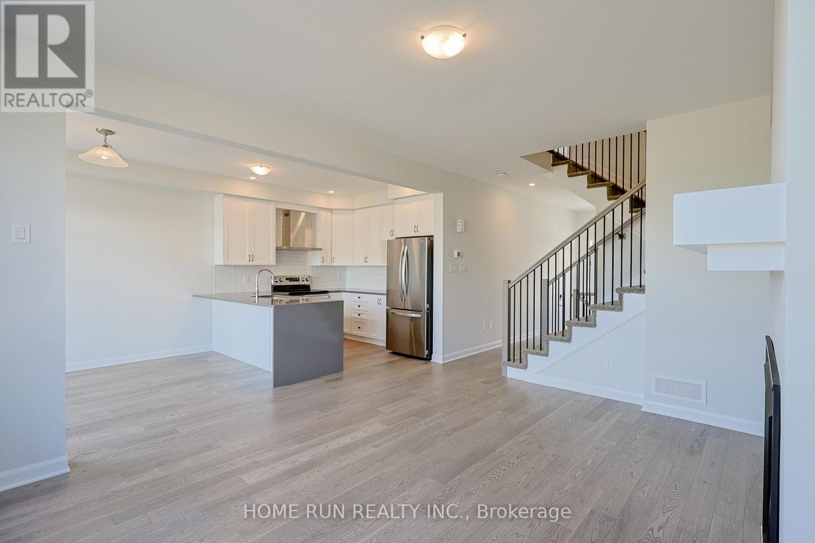 226 Elsie Macgill Walk, Ottawa, Ontario K2W 0M2 - Photo 13 - X12551026