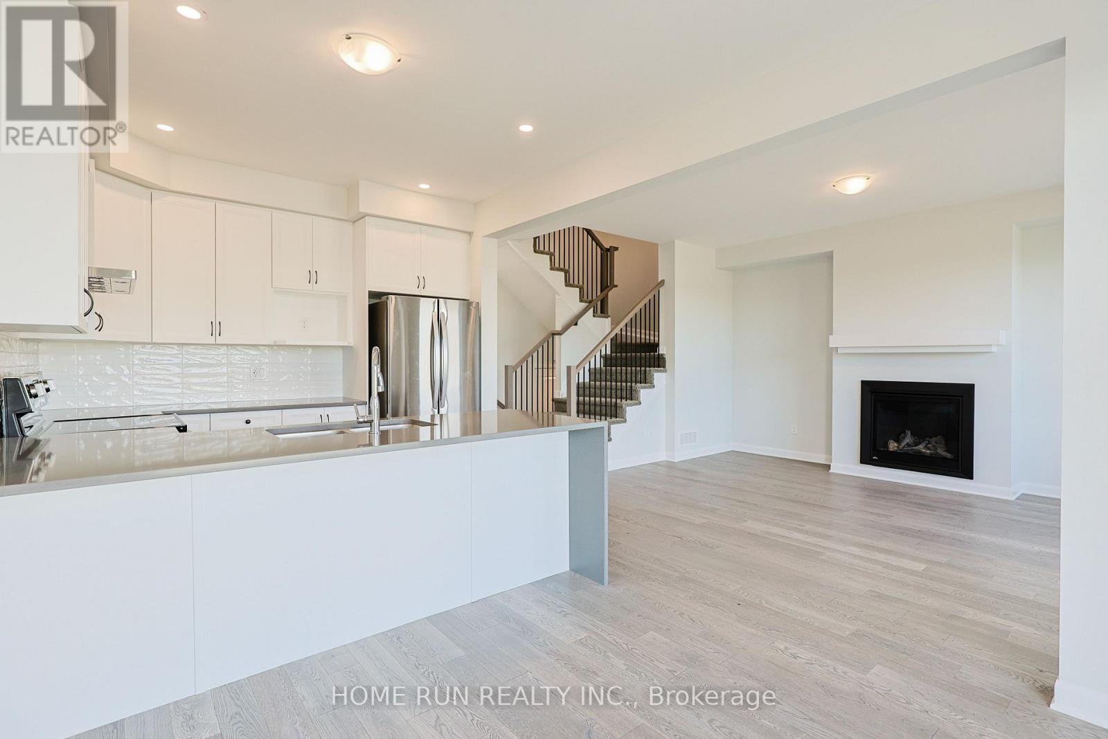 226 Elsie Macgill Walk, Ottawa, Ontario K2W 0M2 - Photo 15 - X12551026