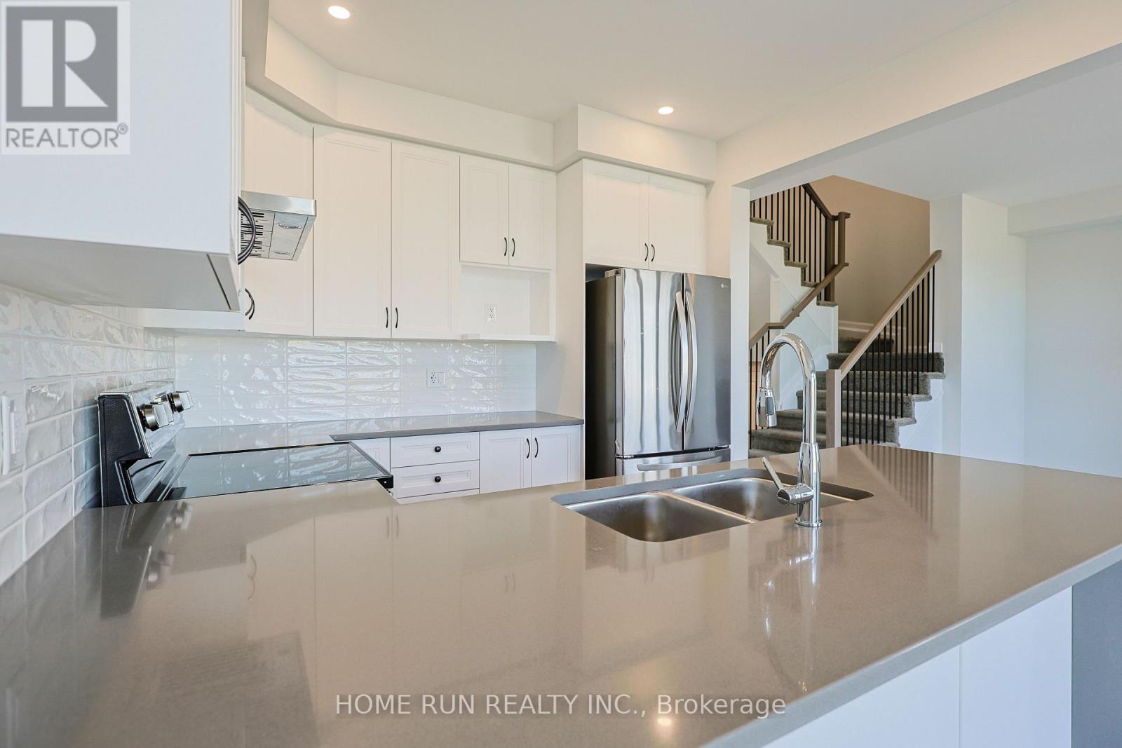 226 Elsie Macgill Walk, Ottawa, Ontario K2W 0M2 - Photo 16 - X12551026