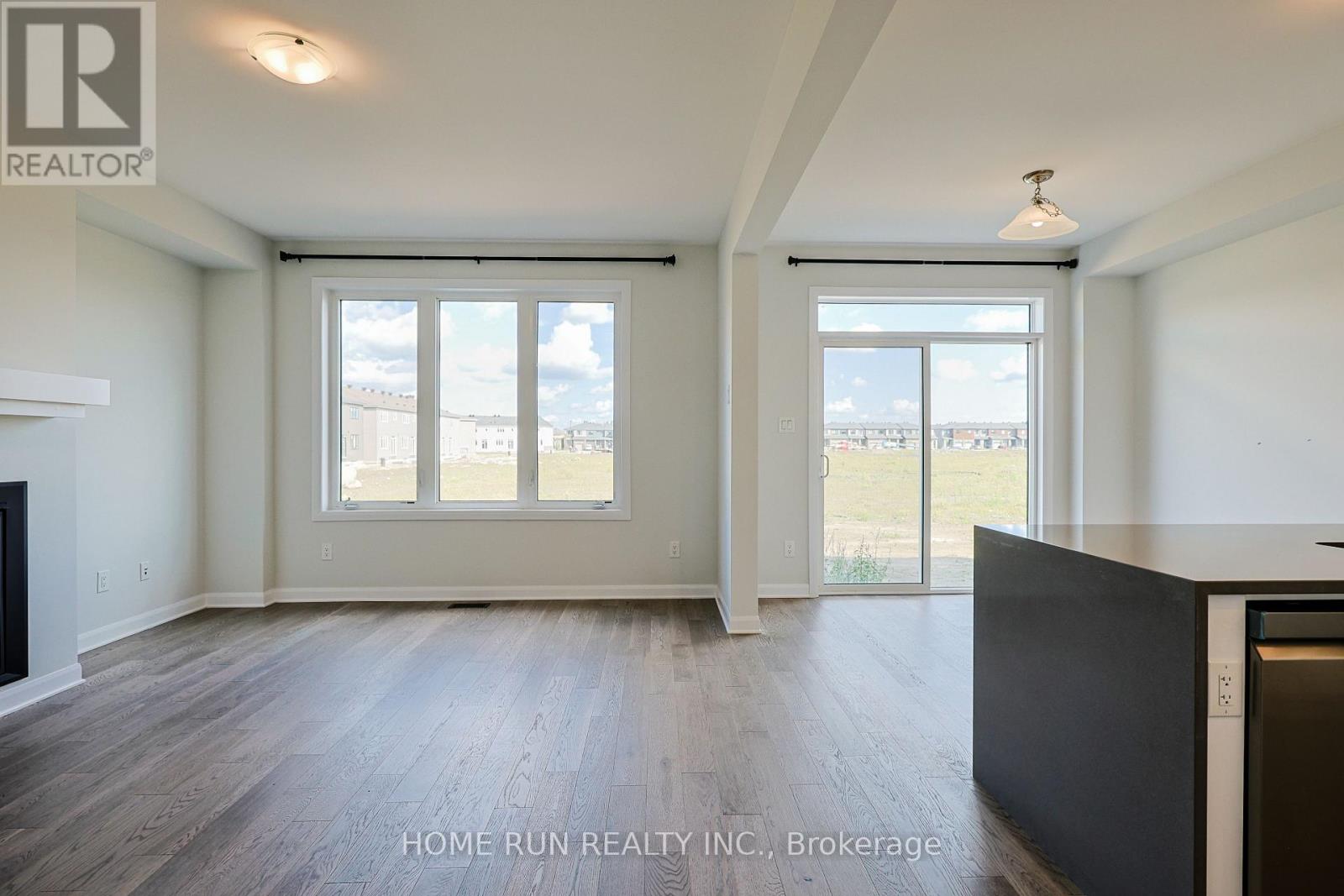 226 Elsie Macgill Walk, Ottawa, Ontario K2W 0M2 - Photo 8 - X12551026