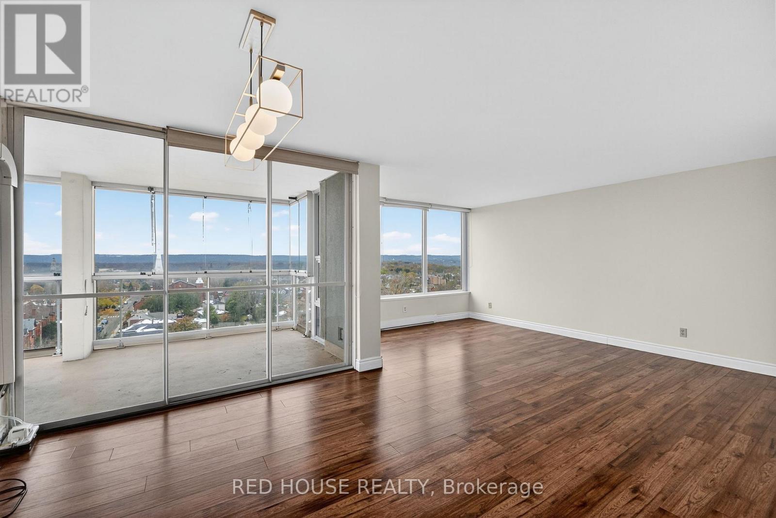 1404 - 75 Queen Street N, Hamilton, Ontario  L8R 3J3 - Photo 2 - X12550694