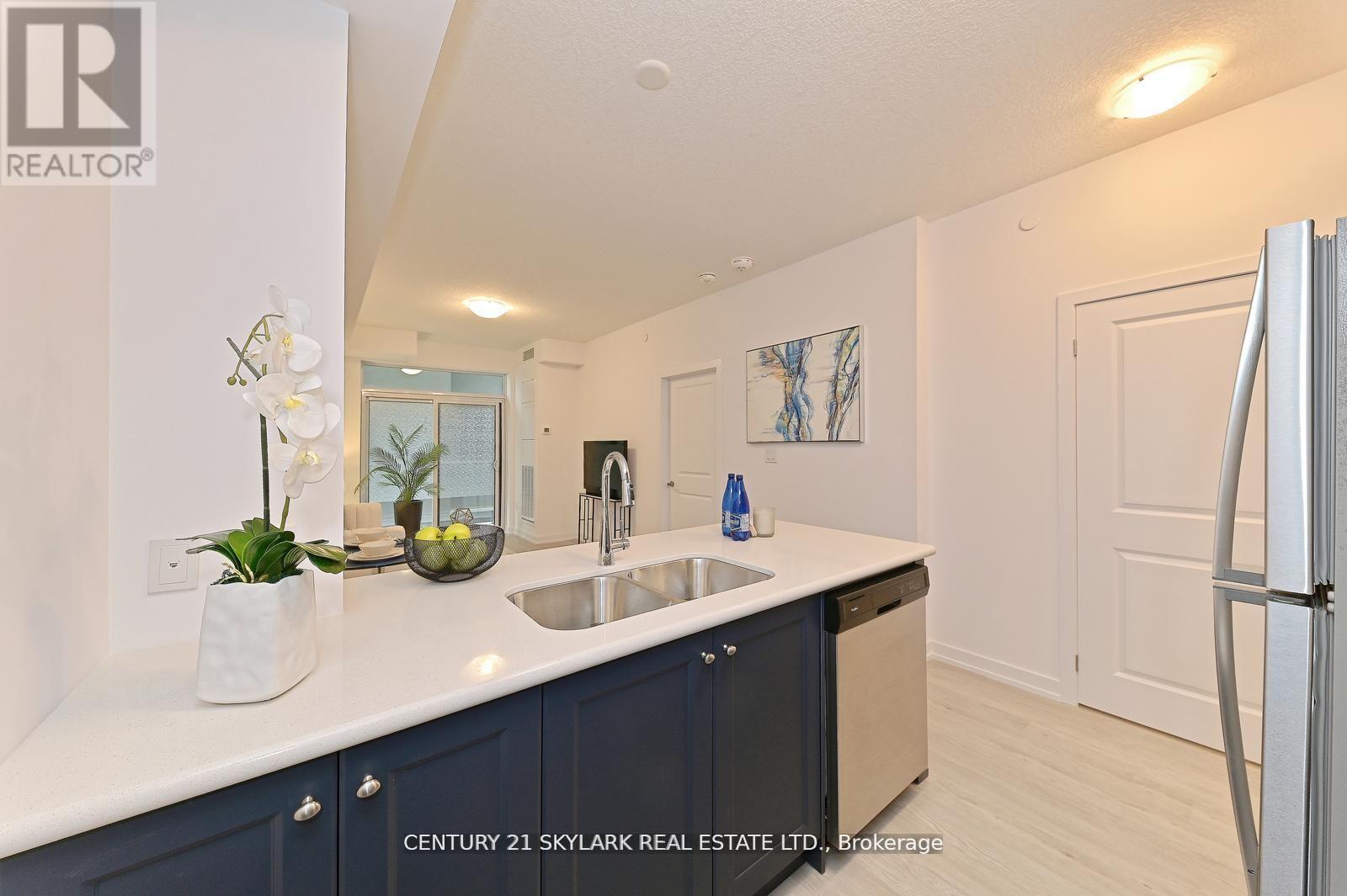 401 - 460 Dundas Street E, Hamilton, Ontario  L8B 2A5 - Photo 12 - X12550712