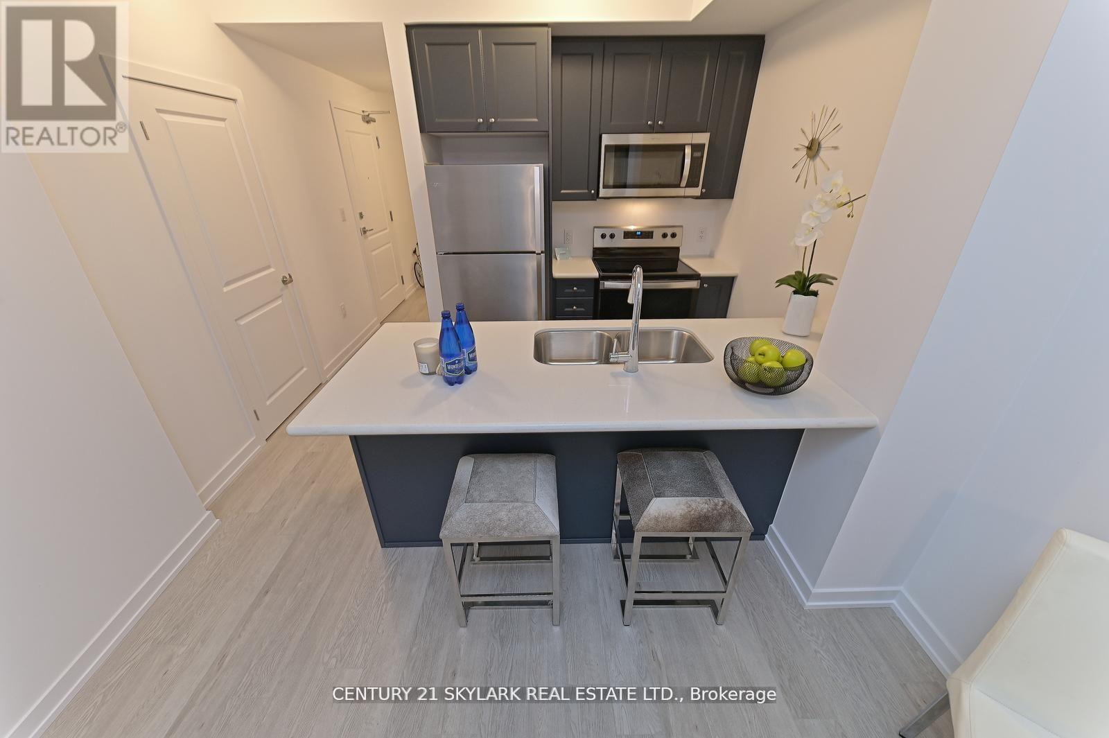 401 - 460 Dundas Street E, Hamilton, Ontario  L8B 2A5 - Photo 14 - X12550712