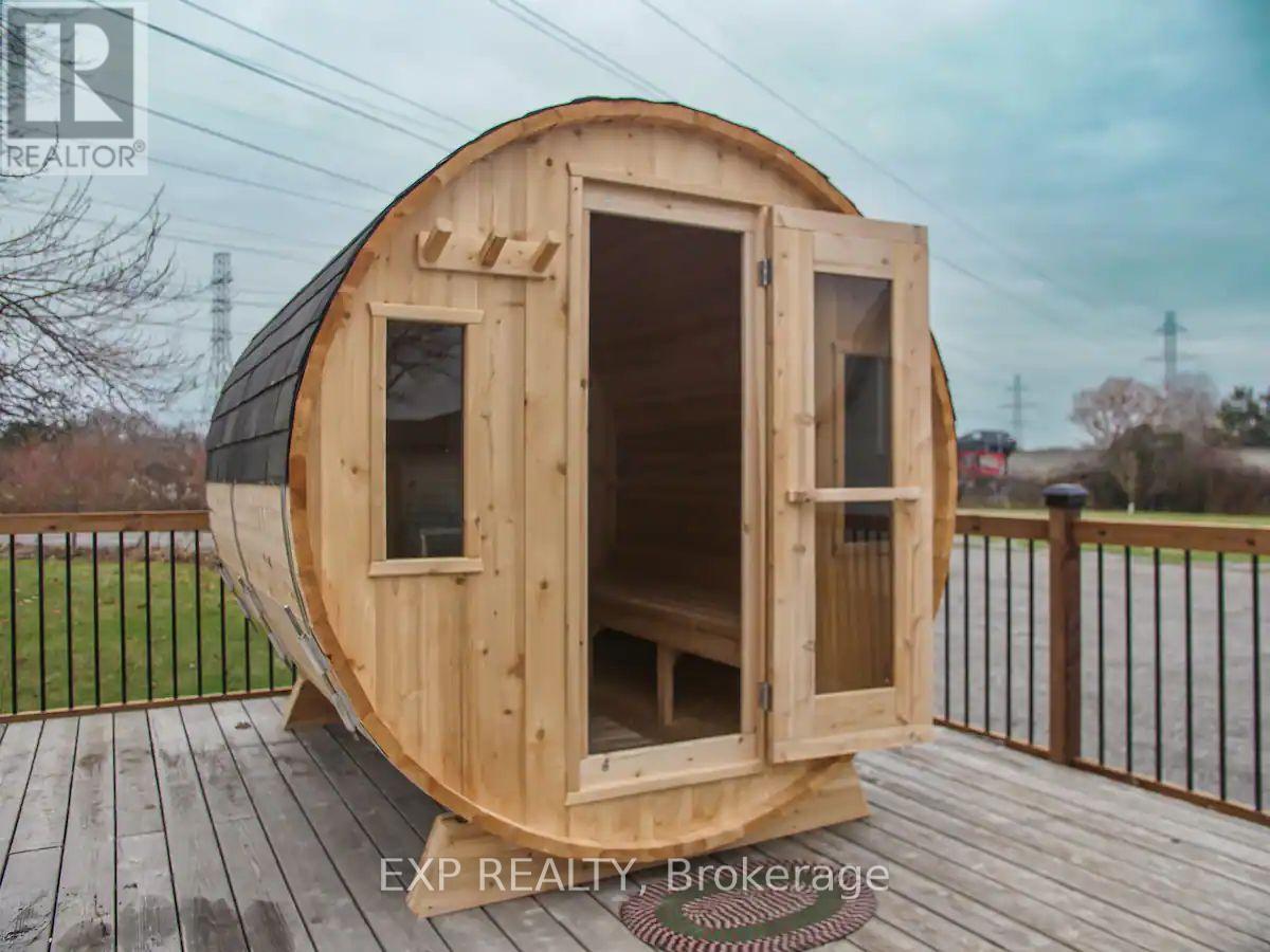 3090 Montrose Road, Niagara Falls, Ontario  L2E 6S4 - Photo 2 - X12550782