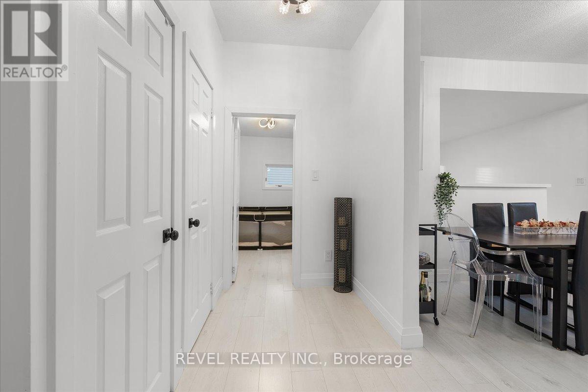 39 Division Street, Hamilton, Ontario  L8H 4Z7 - Photo 10 - X12550796