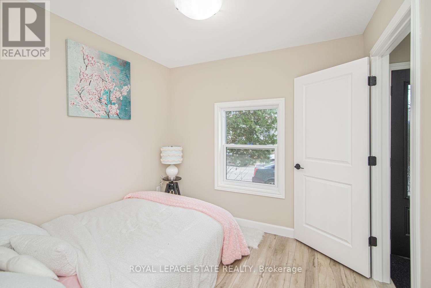 330 Fairfield Avenue, Hamilton, Ontario  L8H 5H8 - Photo 20 - X12550804