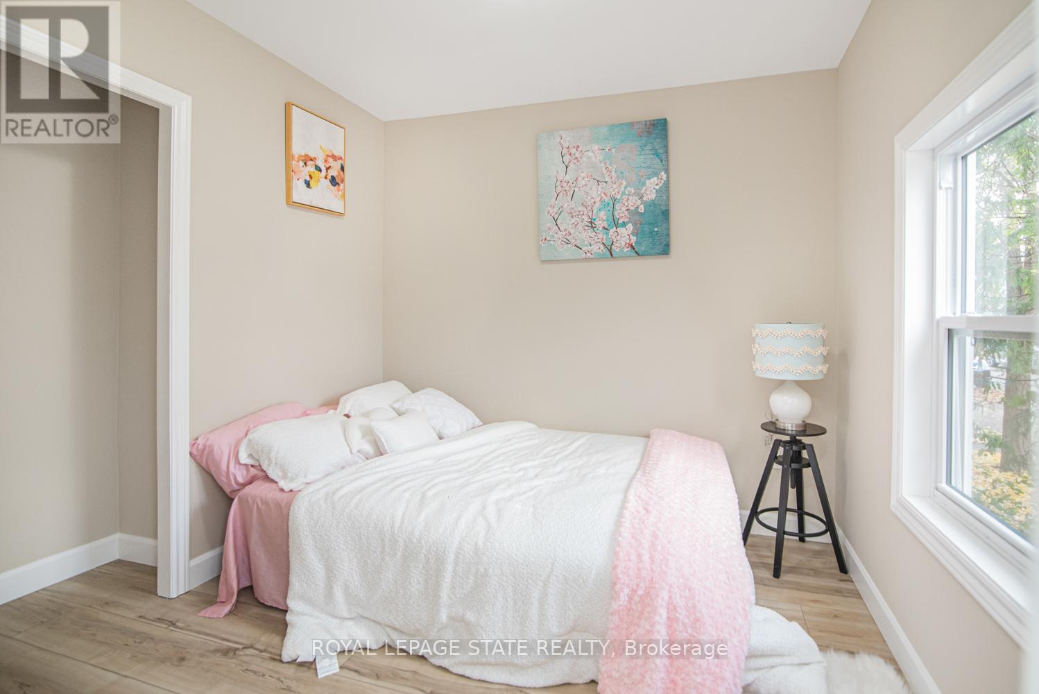 330 Fairfield Avenue, Hamilton, Ontario  L8H 5H8 - Photo 21 - X12550804