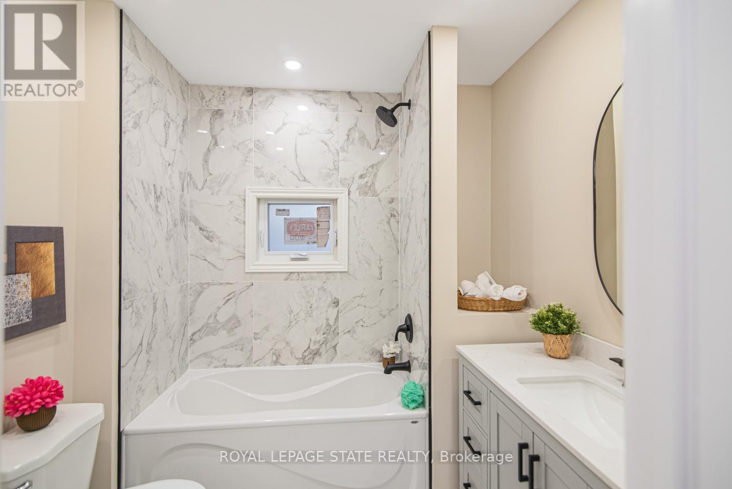 330 Fairfield Avenue, Hamilton, Ontario  L8H 5H8 - Photo 25 - X12550804