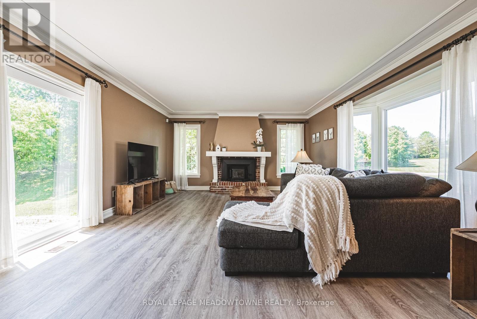 2368 #17 Haldimand Road, Haldimand, Ontario  N0A 1E0 - Photo 11 - X12550898