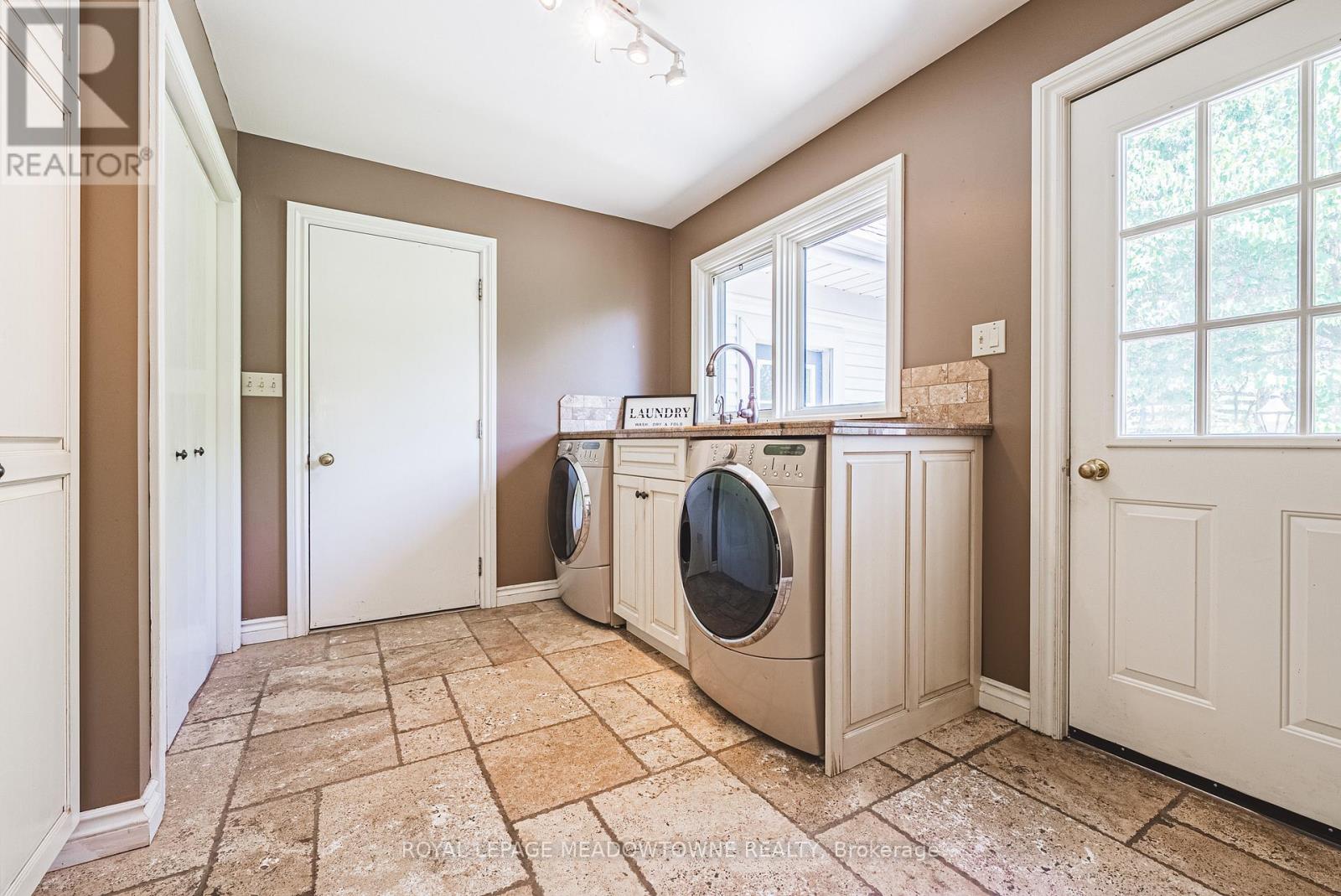 2368 #17 Haldimand Road, Haldimand, Ontario  N0A 1E0 - Photo 21 - X12550898