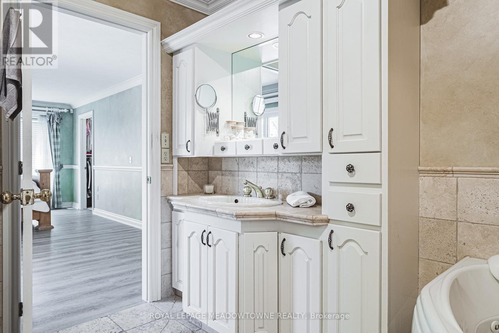 2368 #17 Haldimand Road, Haldimand, Ontario  N0A 1E0 - Photo 26 - X12550898