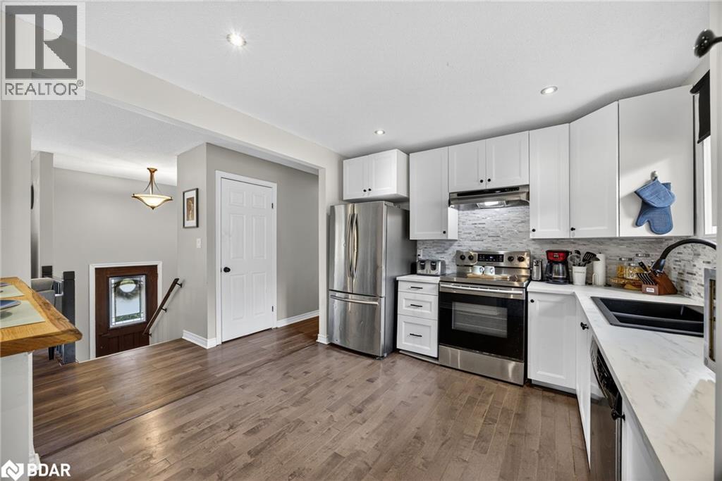 10 Conder Drive, Warminster, Ontario  L0K 1E0 - Photo 4 - 40788679