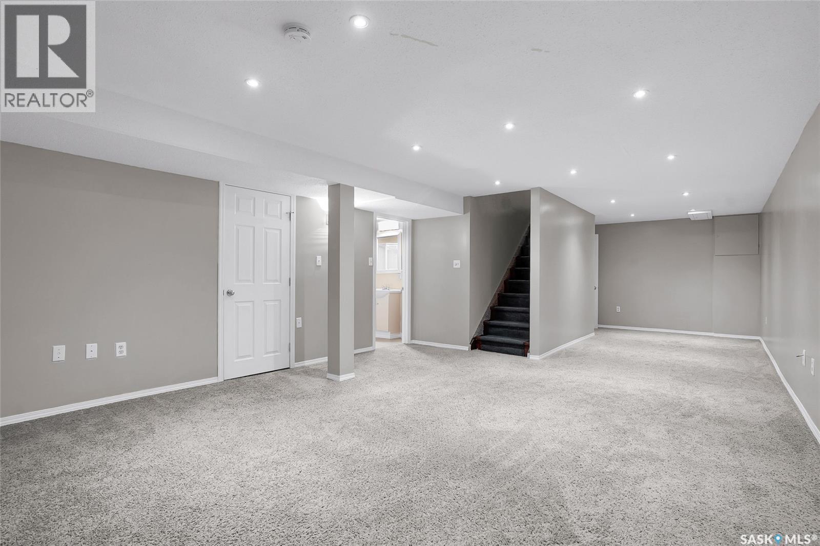 330 Smallwood Crescent, Saskatoon, Saskatchewan  S4L 4S5 - Photo 18 - SK024113