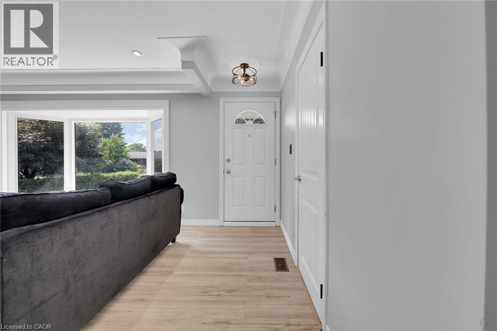 46 Oriole Crescent, Grimsby, Ontario  L3M 3X6 - Photo 13 - 40680127