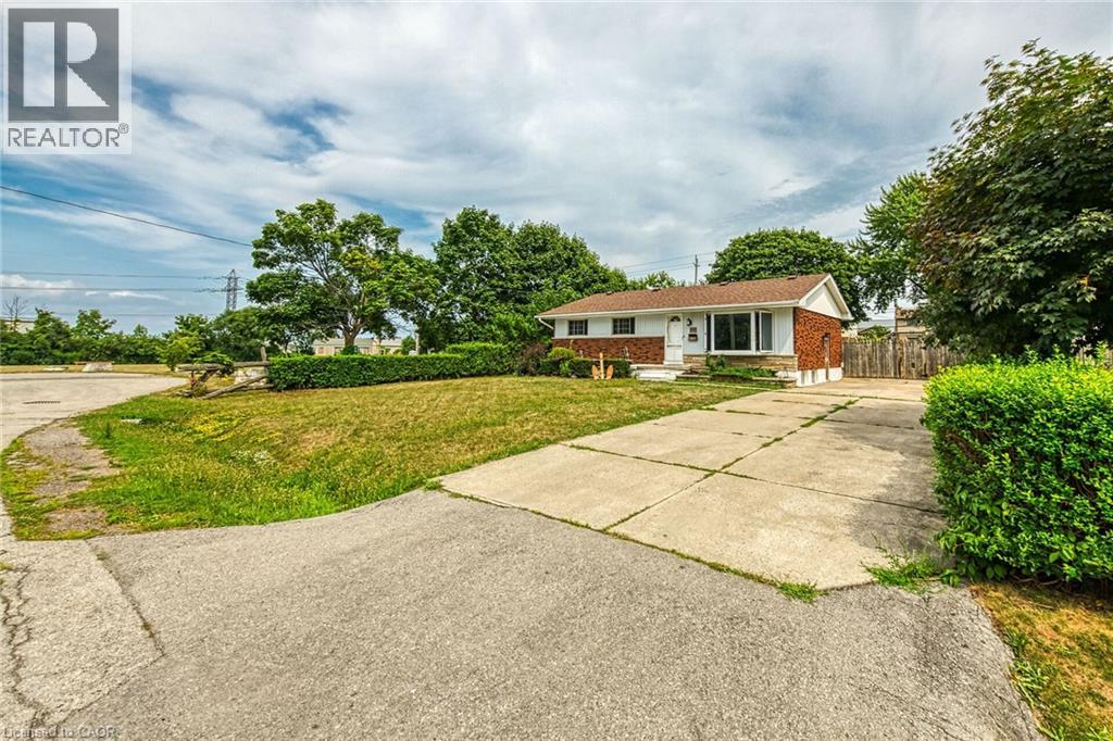 46 Oriole Crescent, Grimsby, Ontario  L3M 3X6 - Photo 2 - 40680127