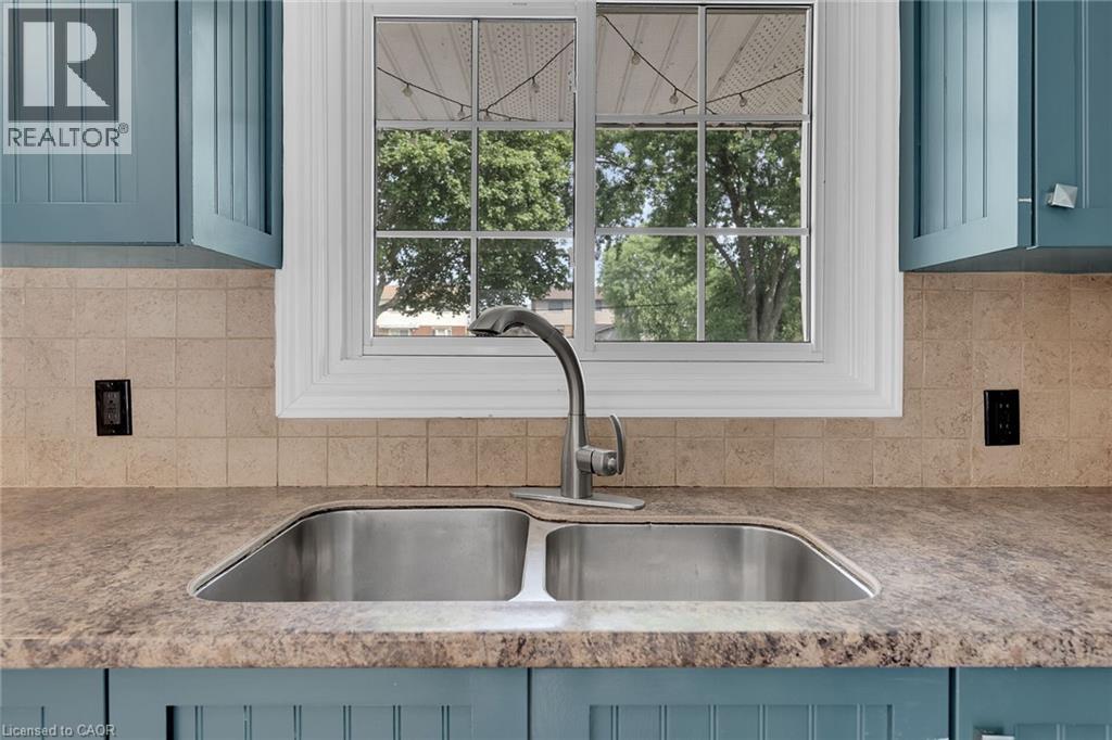 46 Oriole Crescent, Grimsby, Ontario  L3M 3X6 - Photo 9 - 40680127