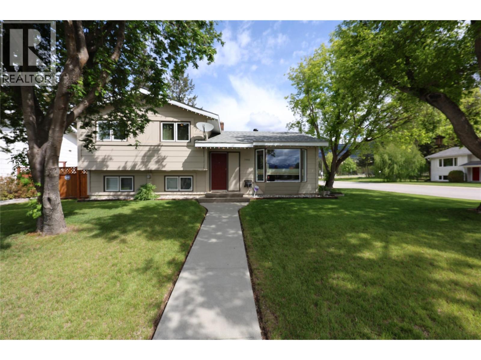 Lorem Ipsum Dolor S, Golden, British Columbia  V0A  - Photo 39 - DEMO28372099