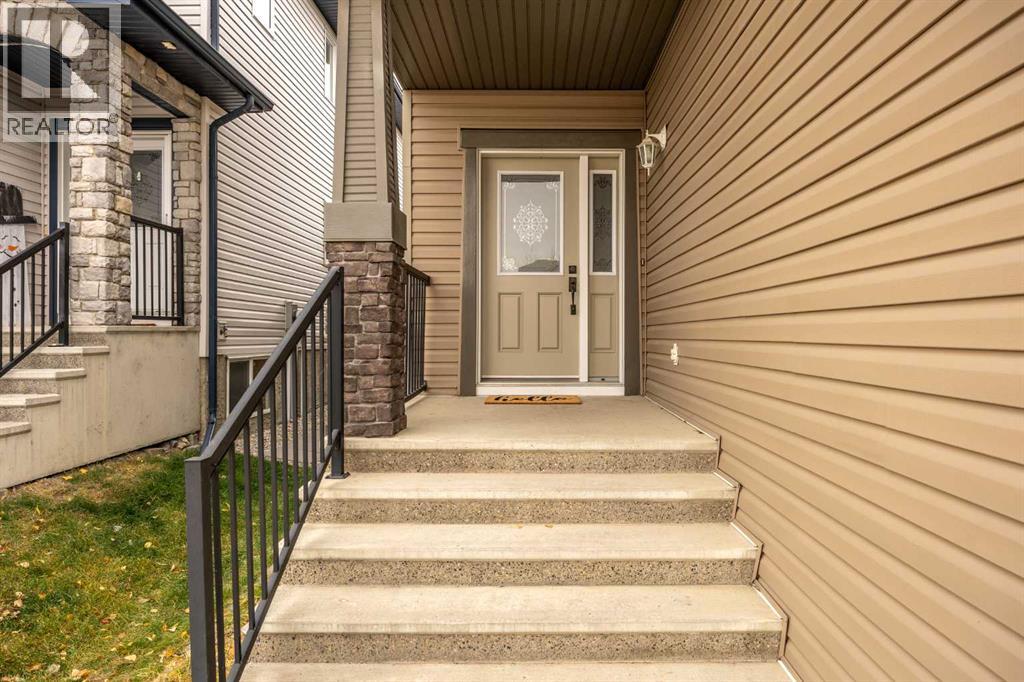 109 Bridlerange Place Sw, Calgary, Alberta  T2Y 0K8 - Photo 2 - A2270116