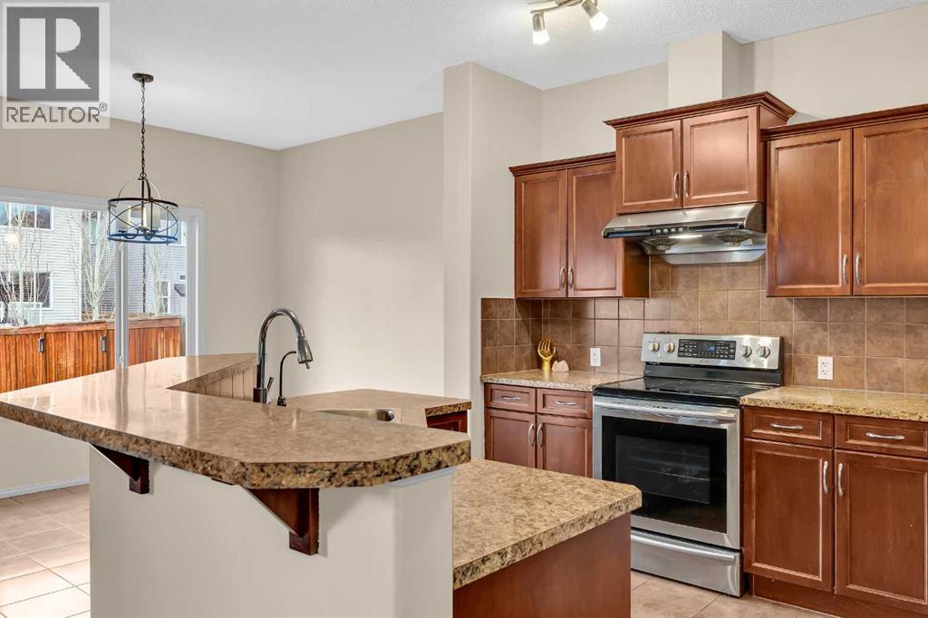 109 Bridlerange Place Sw, Calgary, Alberta  T2Y 0K8 - Photo 5 - A2270116