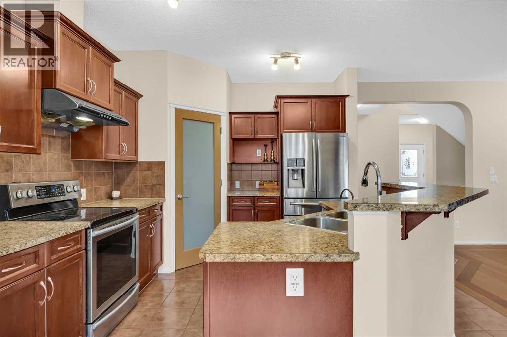 109 Bridlerange Place Sw, Calgary, Alberta  T2Y 0K8 - Photo 8 - A2270116