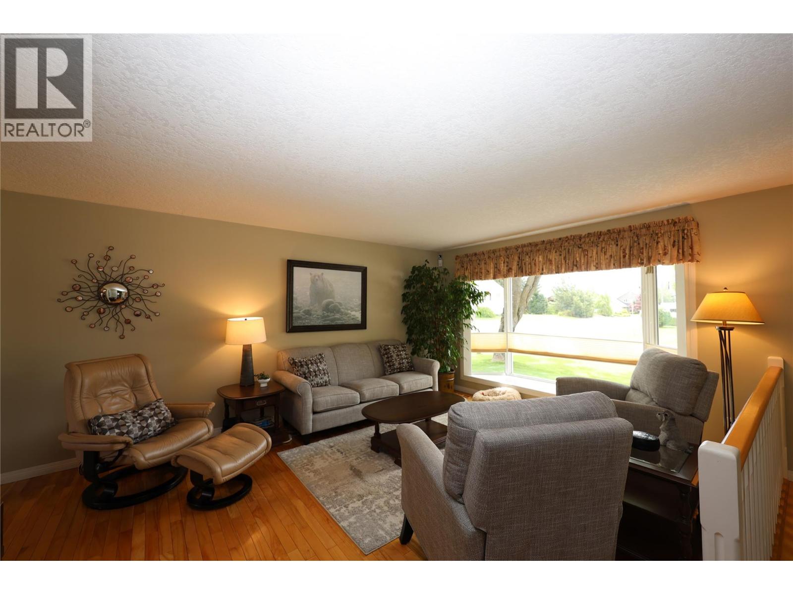 Lorem Ipsum Dolor S, Golden, British Columbia  V0A  - Photo 10 - DEMO28372099