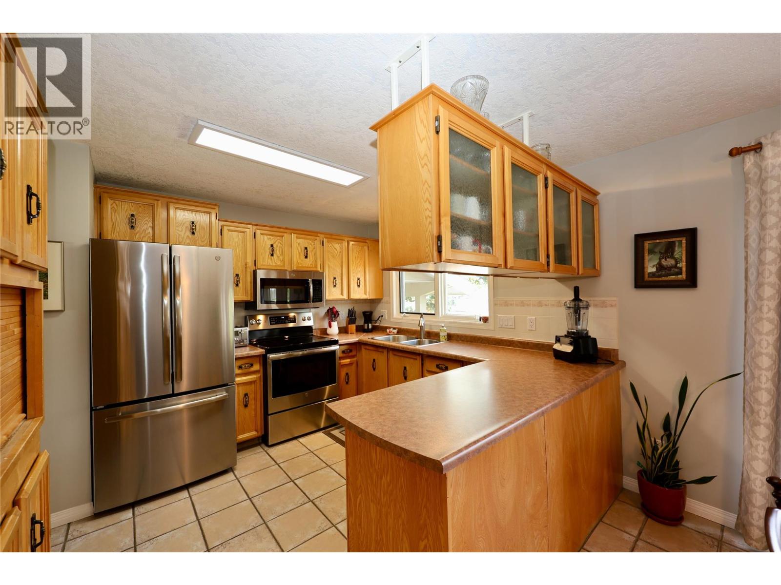 Lorem Ipsum Dolor S, Golden, British Columbia  V0A  - Photo 5 - DEMO28372099