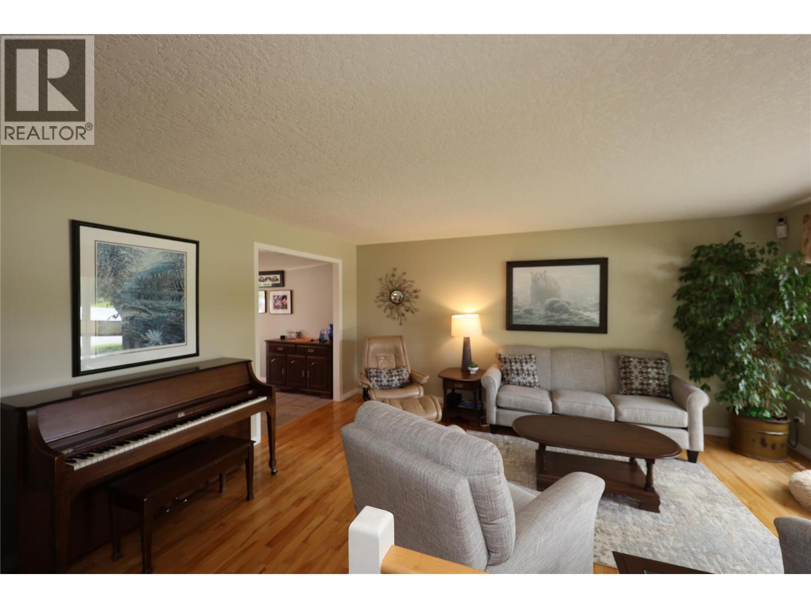 Lorem Ipsum Dolor S, Golden, British Columbia  V0A  - Photo 13 - DEMO28372099