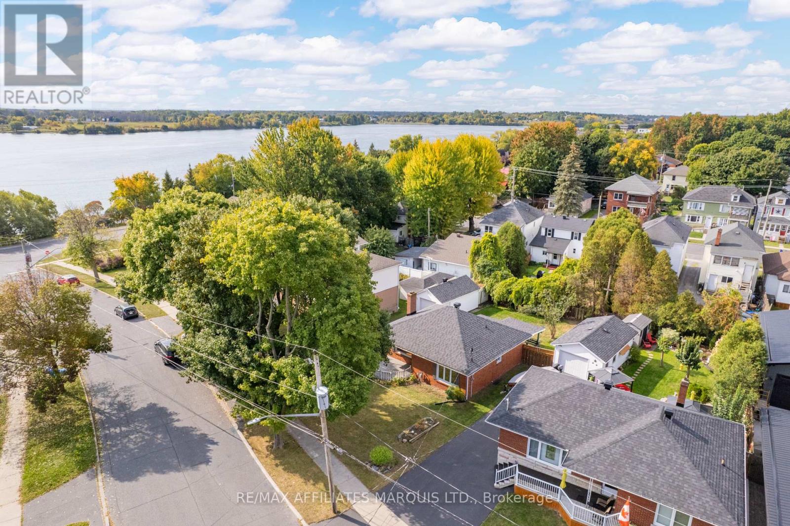 104 Gardner Avenue, Cornwall, Ontario K6H 5H4 - Photo 4 - X12423000