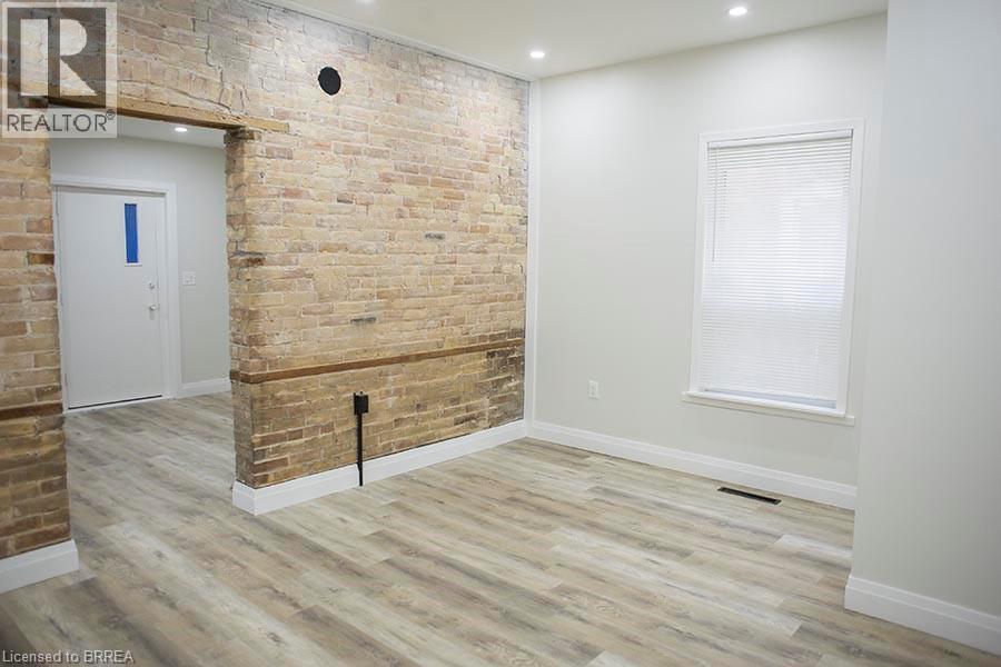 160 Darling Street Unit# 2, Brantford, Ontario  N3S 3W6 - Photo 3 - 40788661